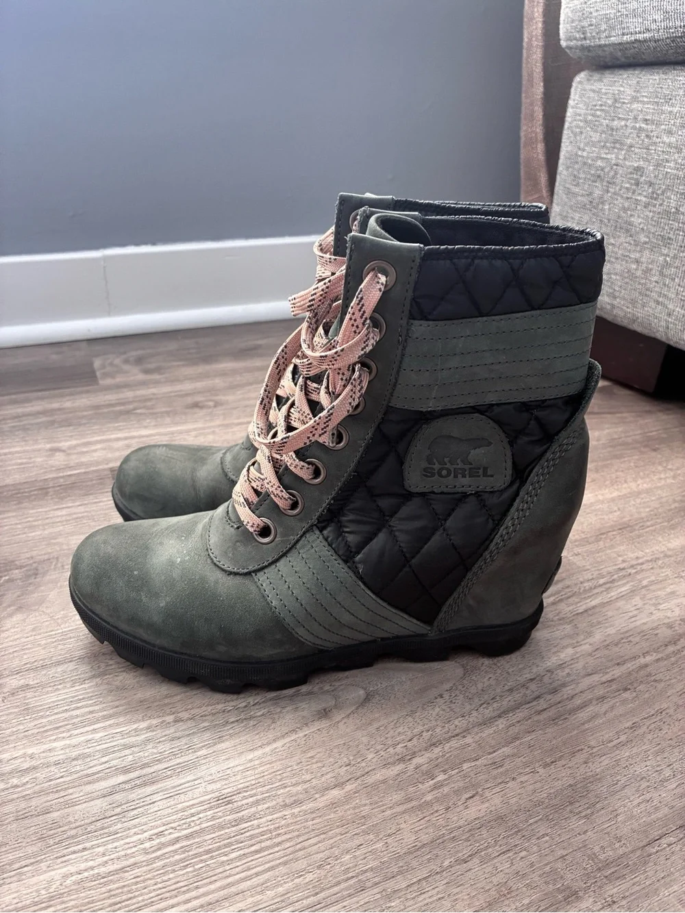 Sorel Lexi wedge boots green
